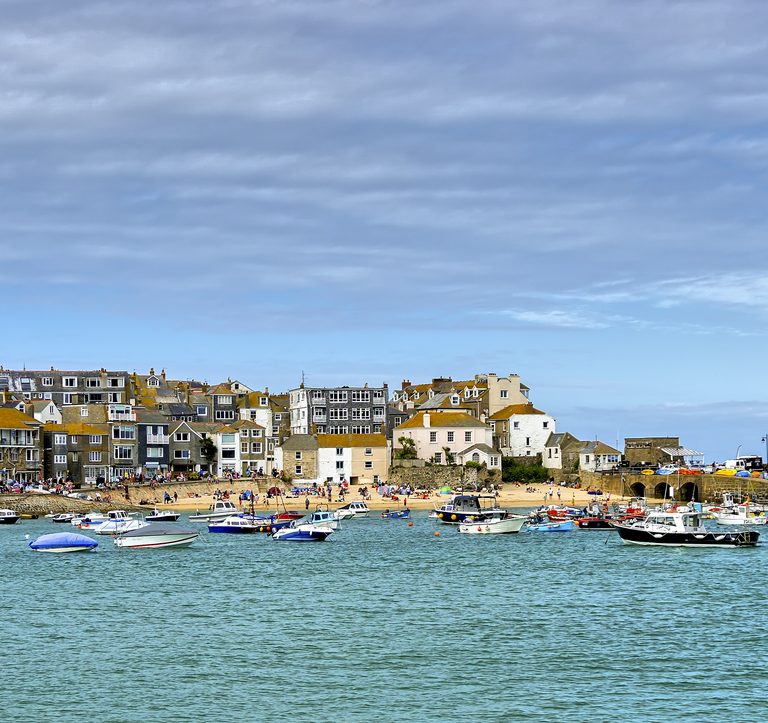 Find Cornwall cottages by the sea